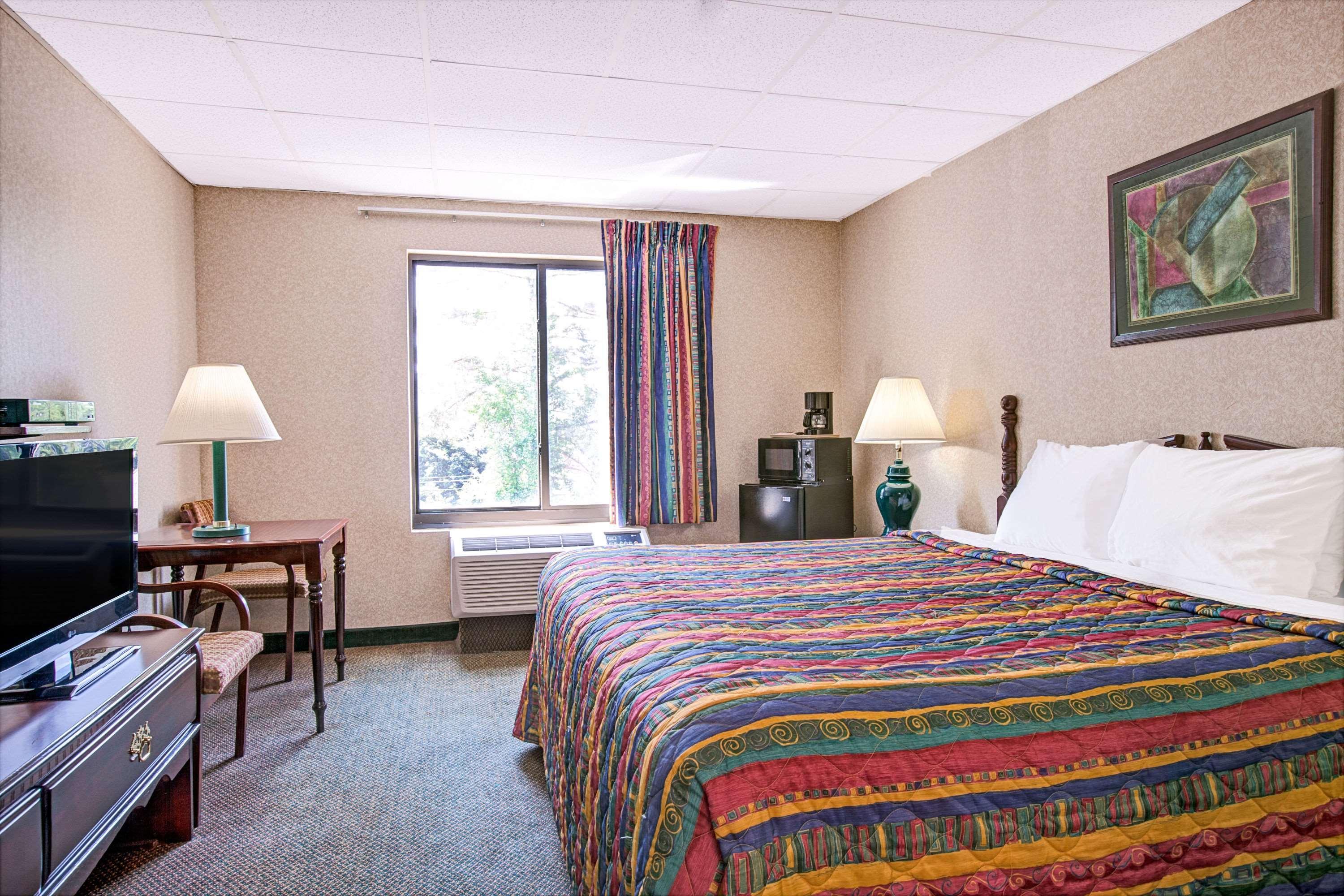 Days By Wyndham Hotel 2*