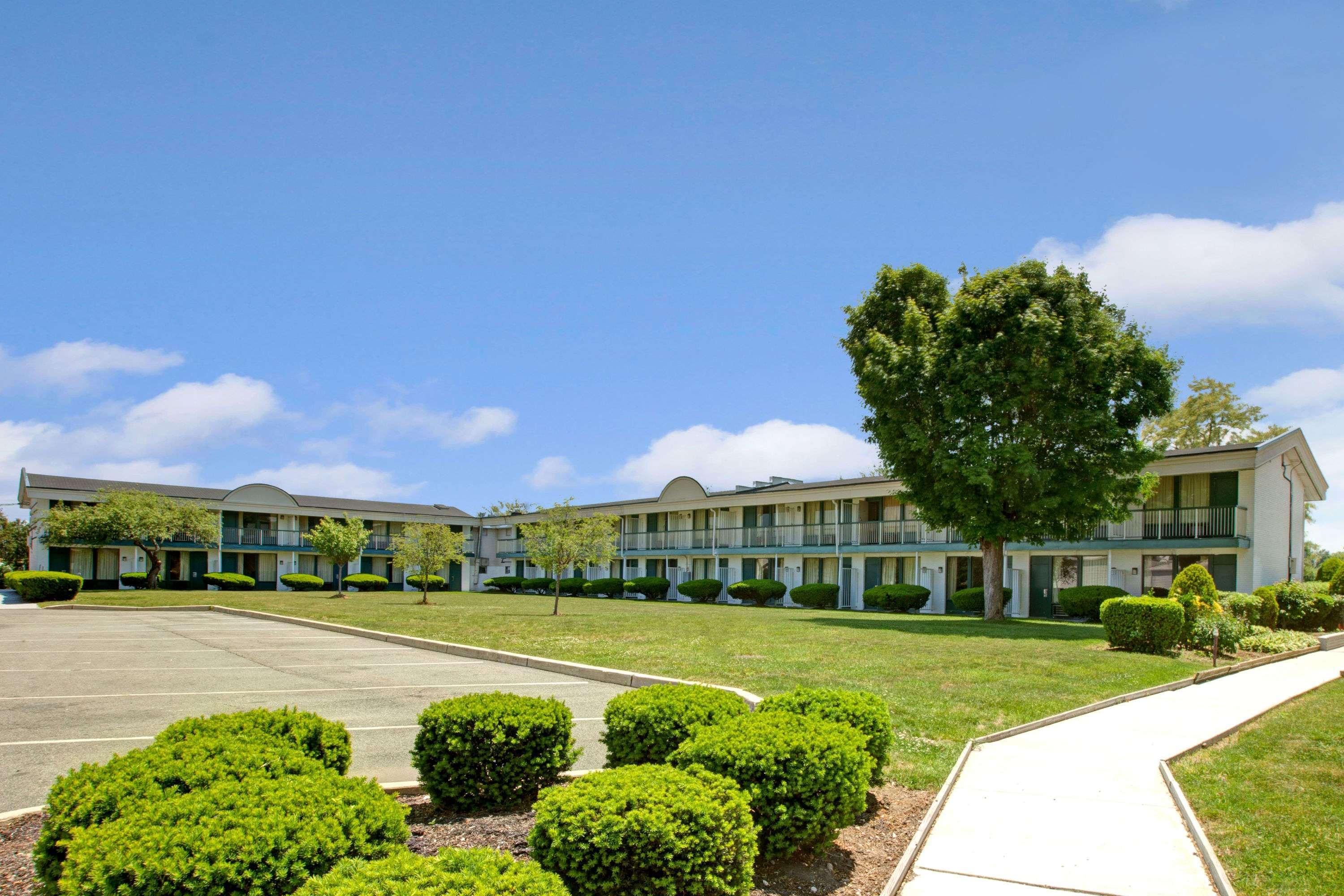 Days By Wyndham Hotel Parsippany